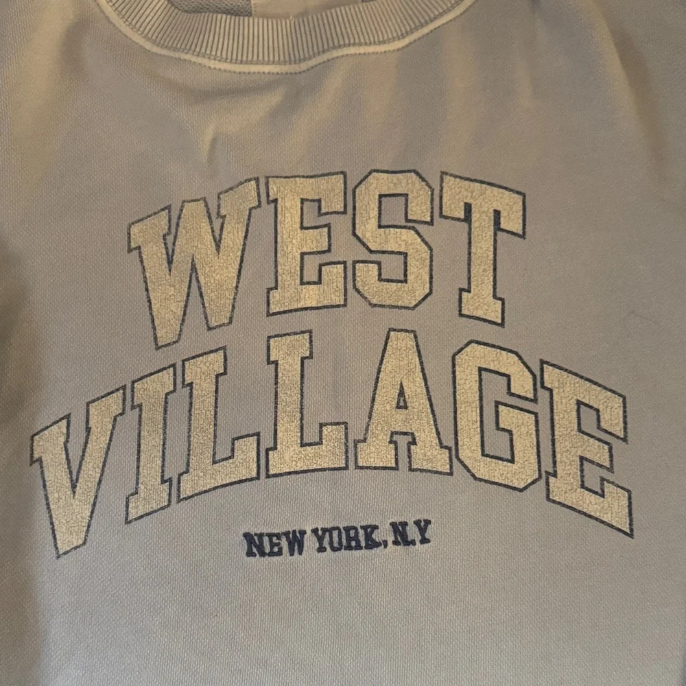 Aerie Light Blue Graphic Sweatshirt - Picture 4 of 4
